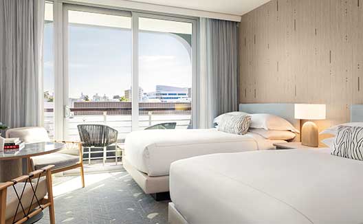 2 queen guest room